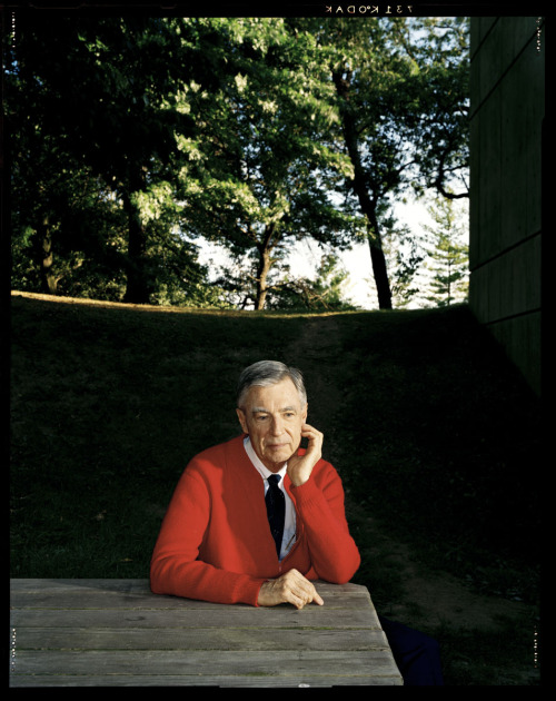 madehimsaycomfychairs:  im:  barnacling:  racketstory:  cumaeansibyl:  suicideblonde:  Today would have been Mr Rogers’ 84th birthday.  Thanks for showing me how to rock a cardigan and always been a kind neighbor.    true story: one time some dudes