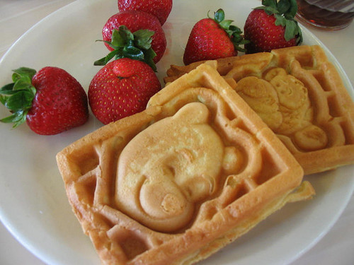 desserts-n-sweets:  desserts-n-sweets.tumblr.com