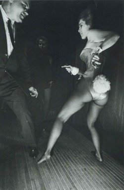 updownsmilefrown:  Playboy Club, Chicago, 1962 by Elliott Erwitt 