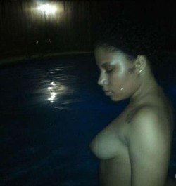 blackpantha:  31flavorsofbooty:  Look @ the 3 pic phat pussy OMG  IBegMoneyThatHerPussyIsFullOfWonderful…… 