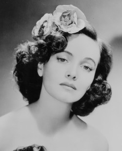 stanwycked: Teresa Wright https://painted-face.com/