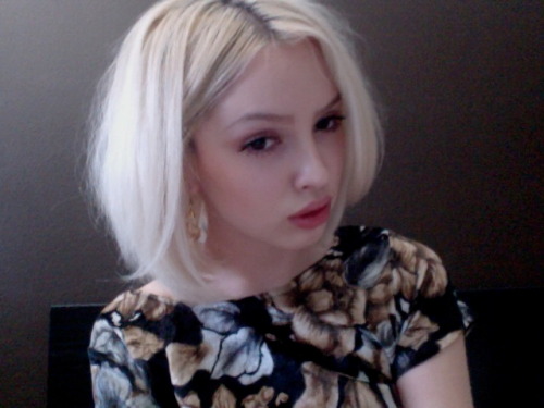neude:  Bringing my middle part back 