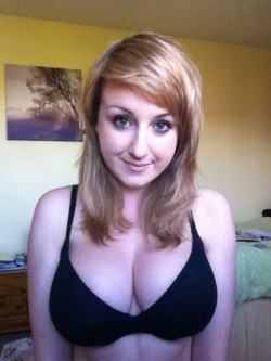 seemyboobs:  View her profile on JustHookUp.com!!