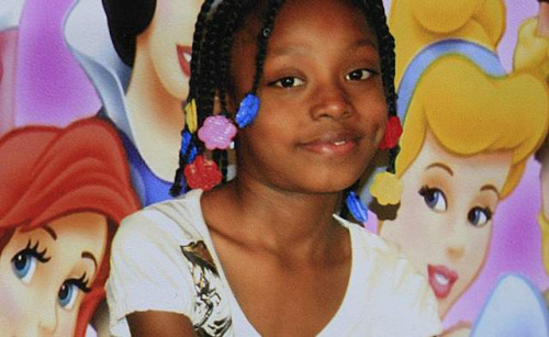 thetpr:
“ fuckyeahfamousblackgirls:
“ Unlike the beautiful 6-year old Jonbenett Ramsey who received coverage all over the media - every tabloid, newspaper, news channel, talk show, 7-year old Aiyana Stanley was killed by a police officer during a...