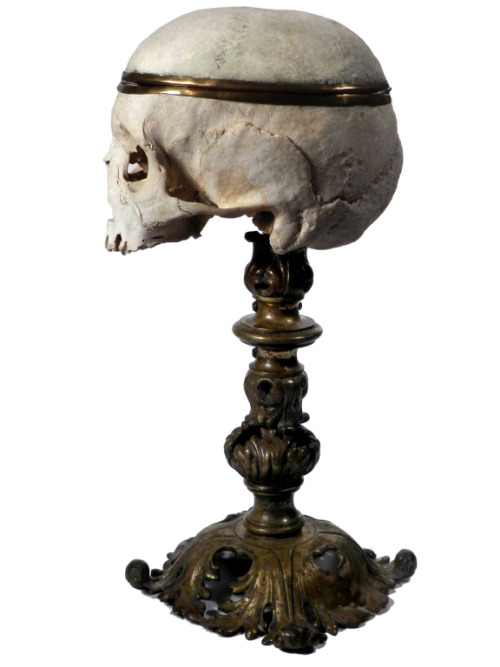 5handscuriosities:  Ritual Human Skull On 18th century Rococo Pedestal, Containing Brass Lined Interior engraved with Pentagram and the Black Goat or Baphomet. England/France 1871. Source MUST be quoted 5handscuriosities.tumblr.com 