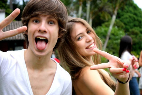 meus-sentimentos-so-isso:  Um sorriso pode fazer toda diferença no seu dia.(poetaciumenta)