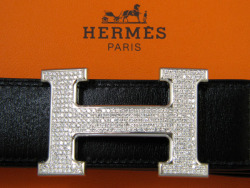 HERMES POCKET SQUARE.