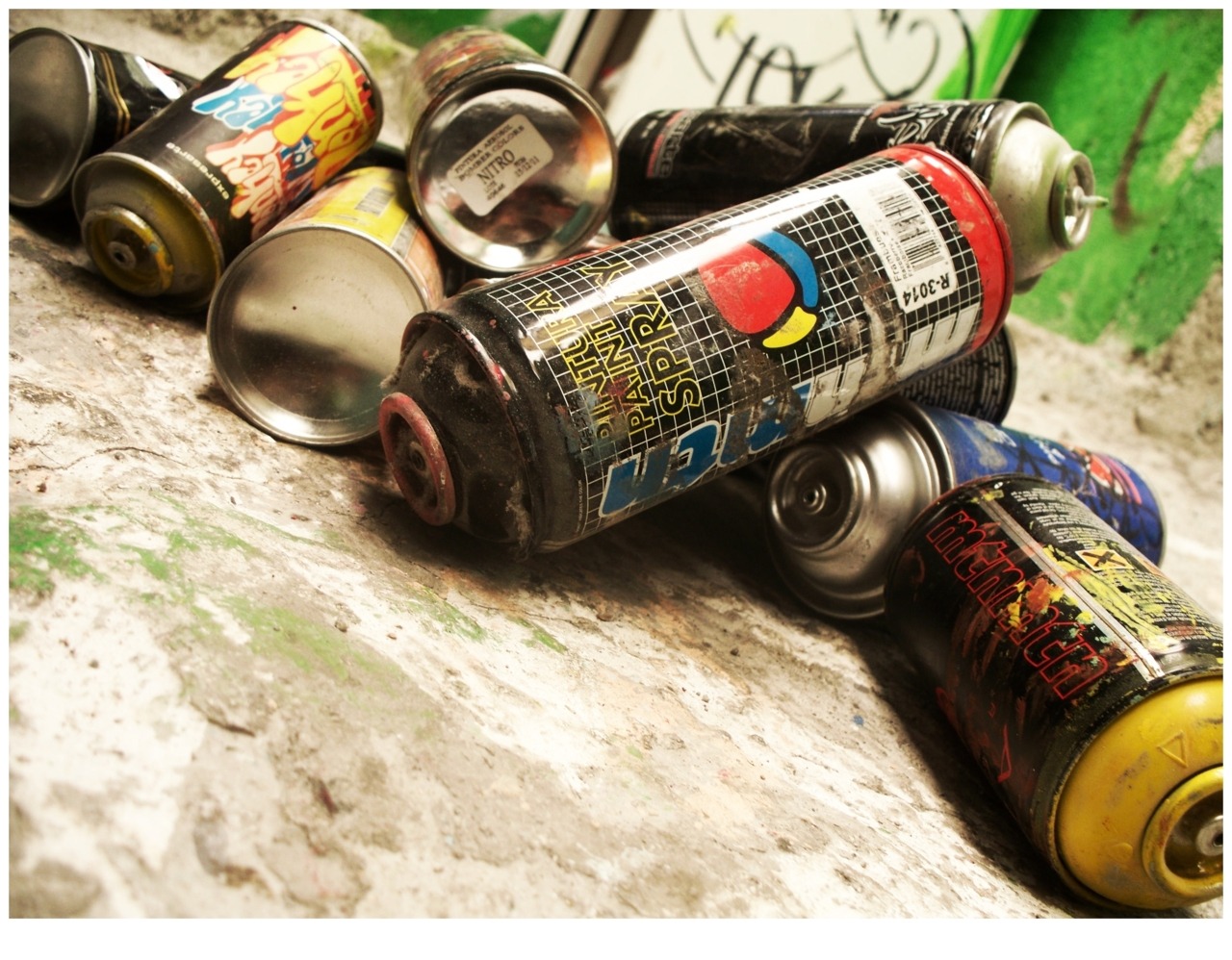 paintingdope:  Pintura en aerosol para graffiti !