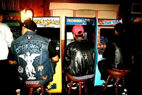justhooligans:  brunomarsfanficswebsite:  god I love them hahaha  haha 