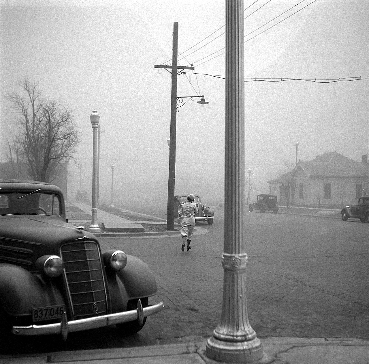 Arthur Rothstein
Dust storm, Amarillo, Texas, 1936