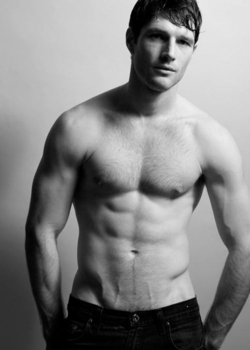 yellowasian:  Vince Dickson 