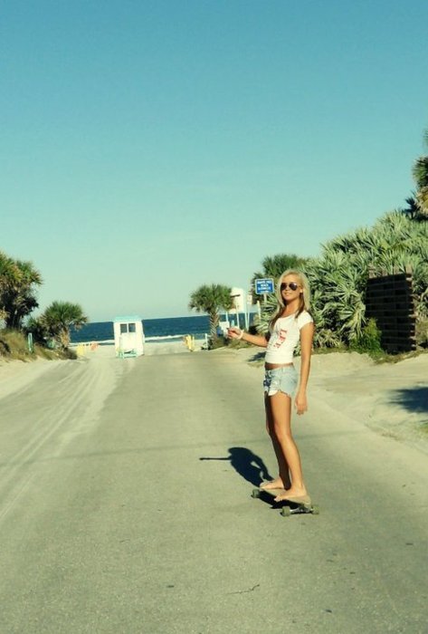 drlimbo:  Jedi Skater Babe rocks.