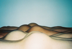 benashvilla:  shammyb:  Photo by Ren Hang