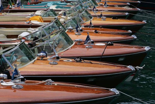 fabforgottennobility:Santa Margherita 2007, italyuno dei nostri meeting per le “wooden boats”