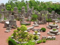 jollyrogers777:  austindpearce:  How did one five-foot-tall, 100-pound man build an intricate rock garden using pieces of coral that weighed several tons each? Coral Castle, in Homestead, Florida, was Latvian immigrant Ed Leedskalnin’s monument to a