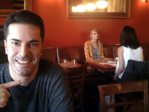 famewreck:  Taylor Swift and Selena Gomez are Stalking Me 