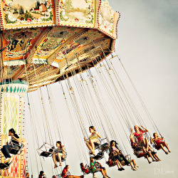 h0pios:  Vintage - swing ride by D~Love on