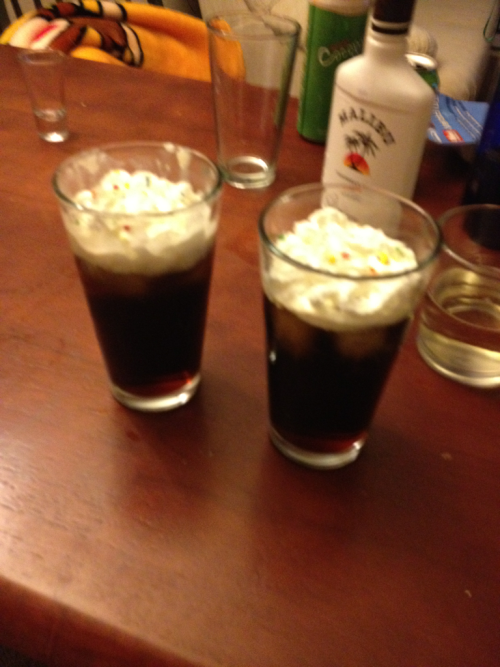 Helllla yummy cake vodka rootbeer float with whipped cream n sprinkles yumm :3