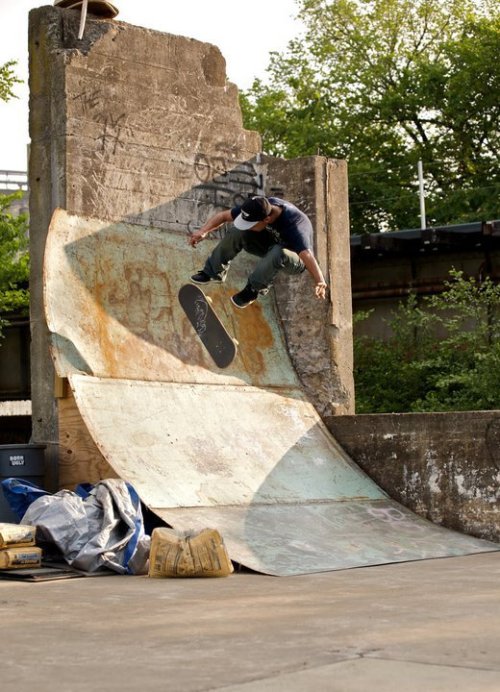 Switch Flip in Richmond, VA. Rider: Jason Adams. Photo: Born Ugly