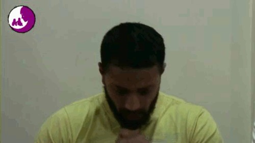 x-fisabilillah-x:   theneighbourhoodsuperhero  tortured by the United States government at Guantanamo.