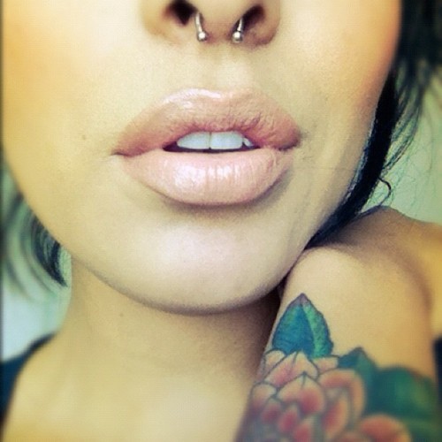 chanel-whore: i want this peircing, anyone know how bad it hurts?