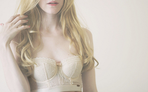 lacedheartt:  pink bow (by See Creatures) 