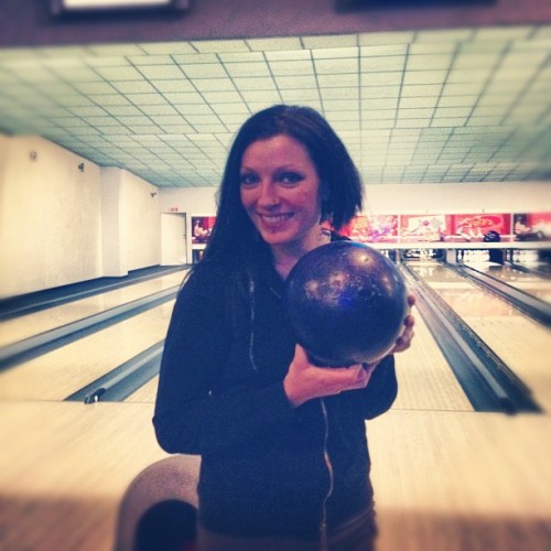 Isa -#italy #bowling (Scattata con instagram)