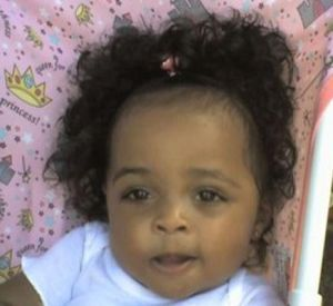 flyandfamousblackgirls:  laughingwitheveryone:  dharasweets:  ilikwafflesgir:  flyandfamousblackgirls: Da’Niyah Marie Jackson was a gorgeous 10 month old baby with a head full of curly hair. "She wasn’t one of those babies that was really loud