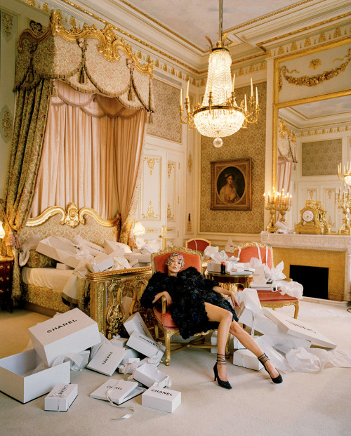 itscouture:  Kate Moss | Chanel Spring 2012 Couture | Vogue US April 2012 