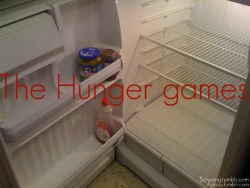 lattidabody:  ctfuuuu! hiramvh:  hahahahaha   My fridge a week ago