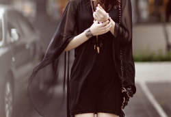 dyspnoeic:  Oh my gosh.  Give me this top/dress