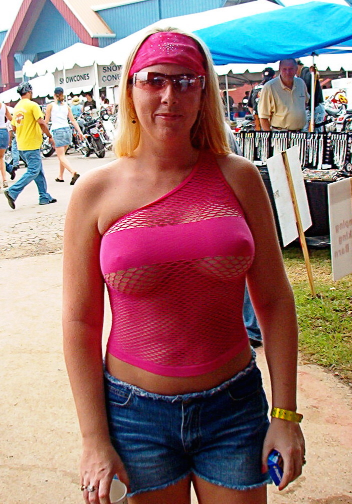 biker-rally:  Pink Top 