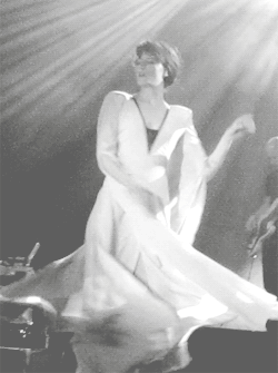 thinkscott:  People who have magic in their blood: #1. Florence Welch 