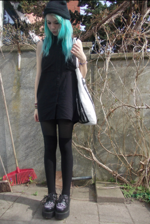 4-n-g-l-e-s:  Grunge Fashion. ☨ 