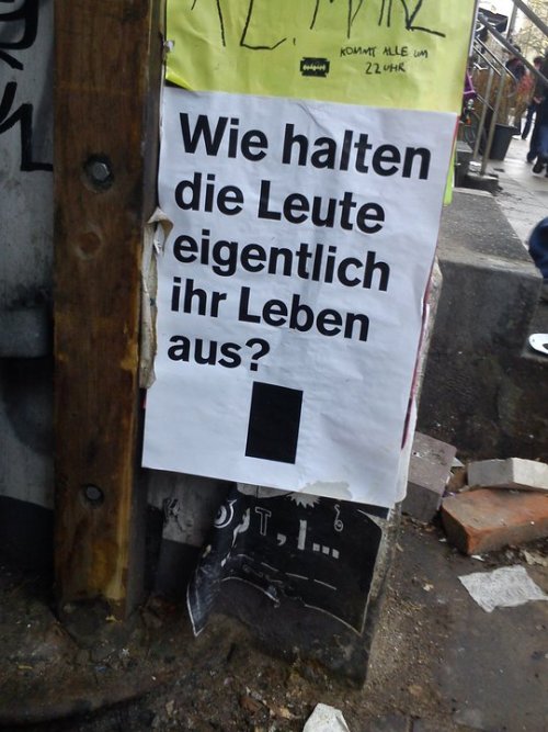 provokante-verachtung:  lifeisgoodornot:  Garnicht.  Indem Sie nach jemandem suchen, der ihnen Liebe gibt. 