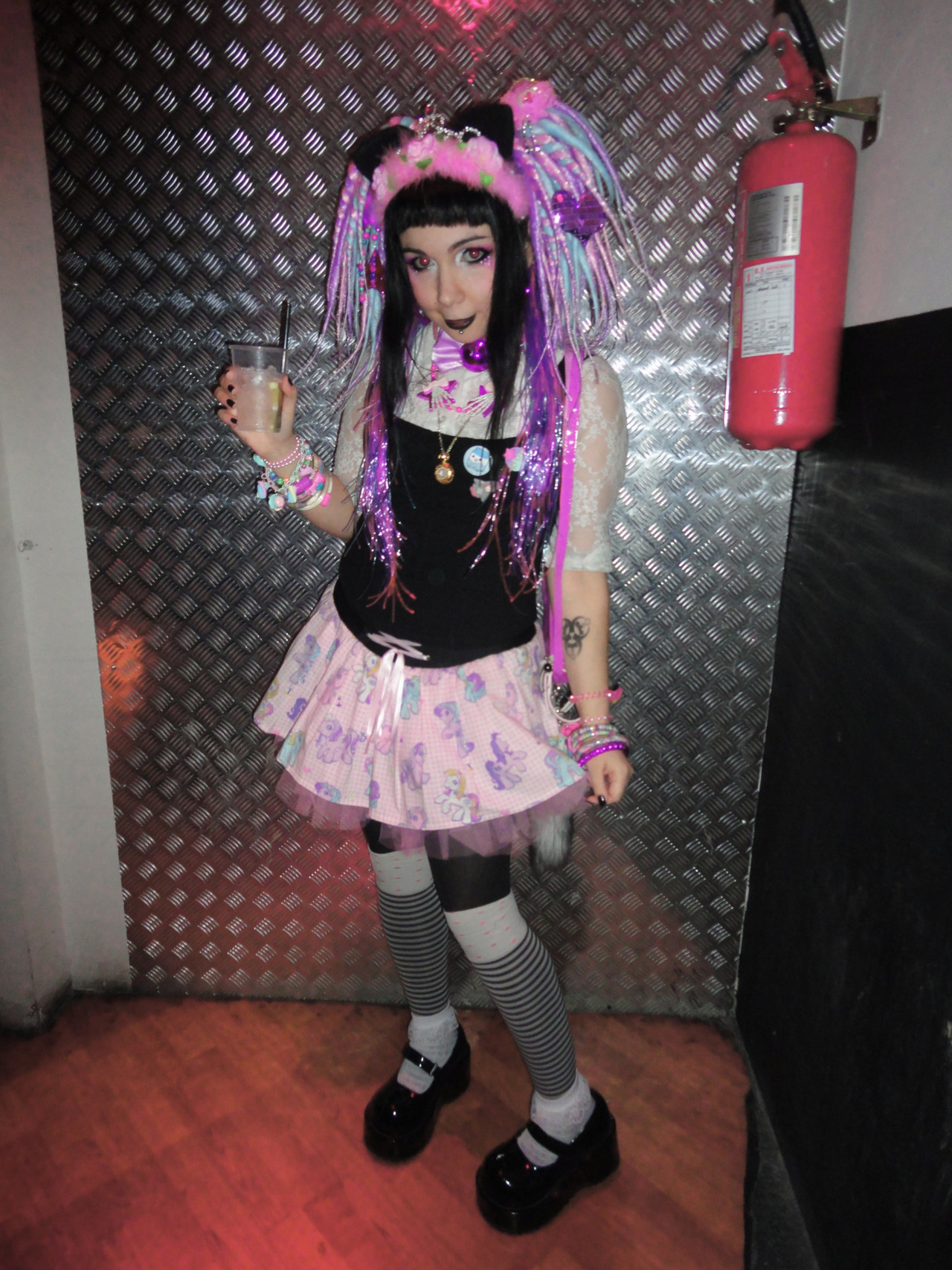 cyberpinky:  El3ttro Bunny~&lt;3 So cutee