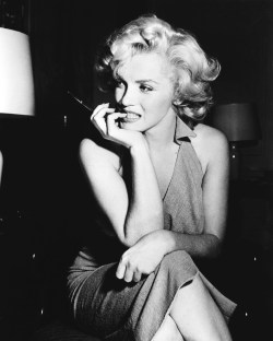 maudelynn:  Marilyn c.1952