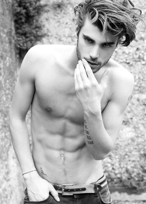amanthing:  Visit amanthing Hunk Edition Blog 
