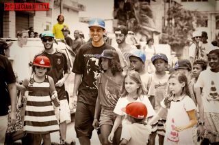 4-20conecrew:  “Chama o Papatinho homem sujeito que trabalha.” -Cone Crew 