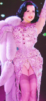 clouetvis:  Dita Von Teese. 