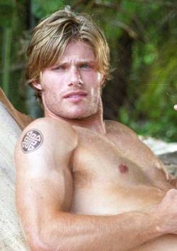 mancrushoftheday:  Chris Carmack. Visit The Man Crush Blog | Twitter | Facebook 