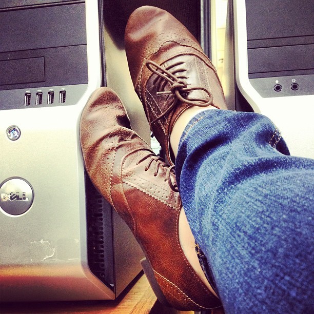 #shoes #oxfords #iphoneography #instagram #iphoneography #colours #brown #girl  (Taken