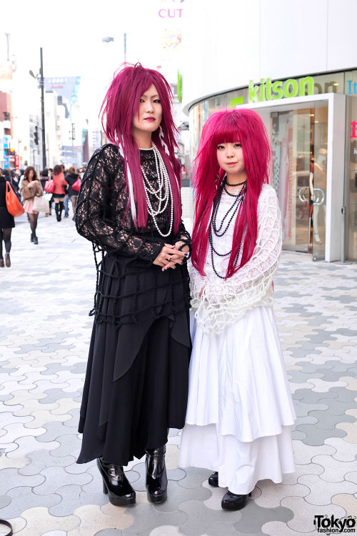 Cool Japanese visual kei girls on the street in Harajuku yesterday.
