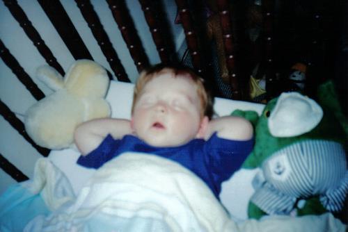 simp1e-but-affective:  fixyouwithl0ve:  keepcalmandloveonedirection:  harrytheplatypussy:  fivewhores:  kiss-me-hazza:  harold-fucking-styles:  potatoesforhoran:  1disfreakinamazayn:  Baby Niall, sleeping like a boss.  omg  he’s such a special snowflake