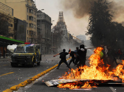 raizlibertaria:  vamos caminando, aquí se