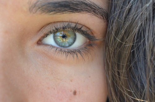 the-tribal-kids:coconut-river:tr-opicalkid:my sister’s eyes are like this☀follow me, I follow everyo