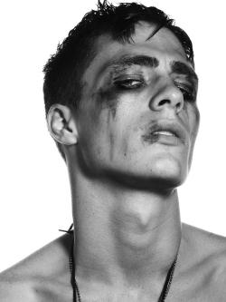 runningwiththedemon:  Colton Haynes 