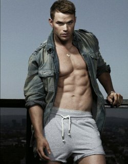 Kellan Lutz