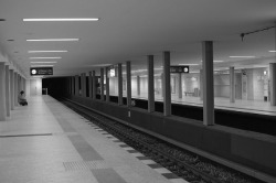ichliebedichberlin:  U Bahn - BERLIN by Ansüfie
