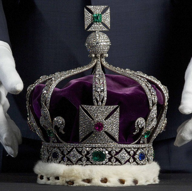 royalwatcher:  Dazzling collection of Crown Jewels go on display to mark Diamond